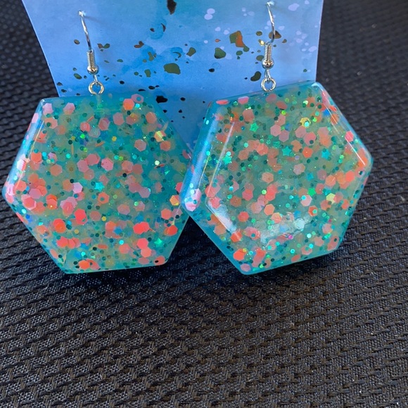 Earrings 💎 - Picture 2 of 2